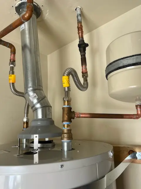 Water heater installation and plumbing repair in Lowellville